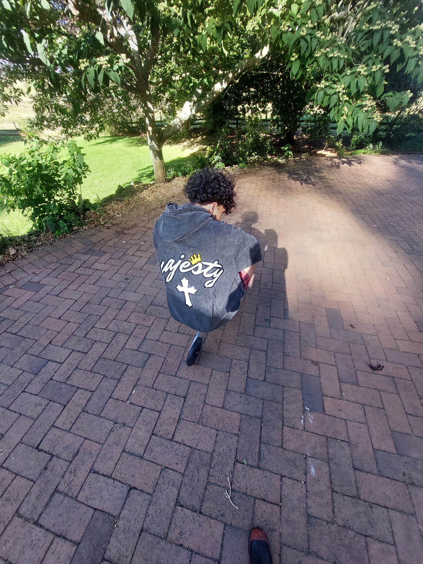 Majesty vintage wash hoodie